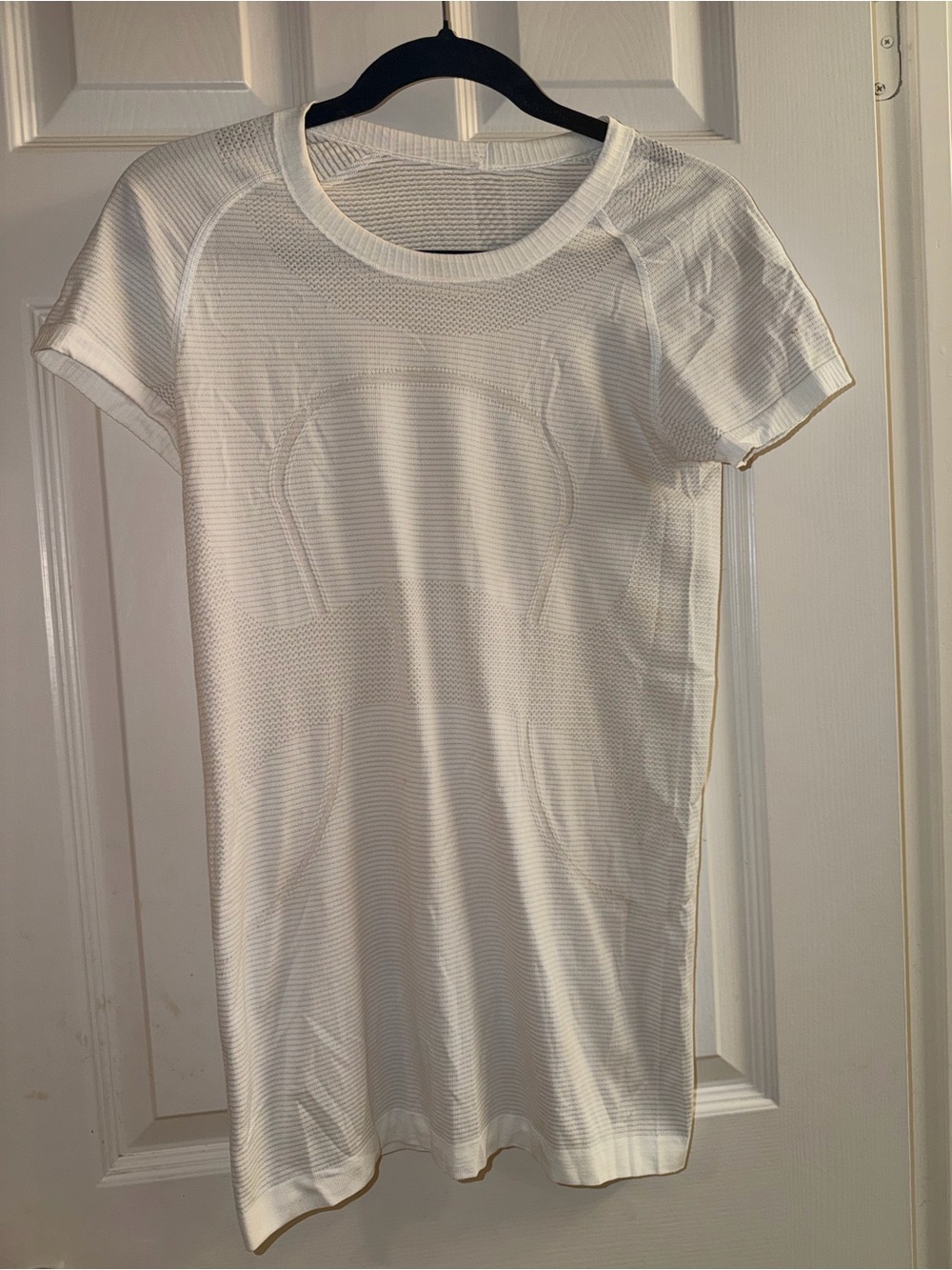 Lululemon Swiftly Tech Short Sleeve Crew White Size 6 Discontinued